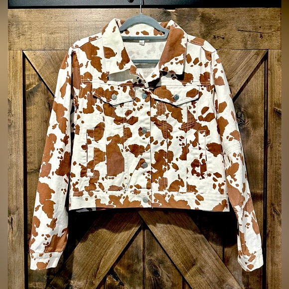 Peach Love California Jackets & Blazers - NWOT Peach Love Brown & White Cow Print Denim Jacket